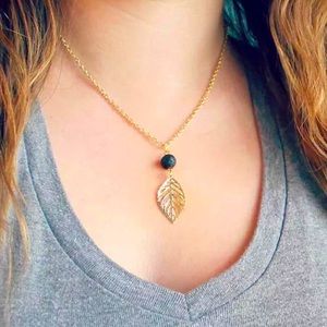 🆕Aromatherapy Diffuser Necklace with Gold Leaf